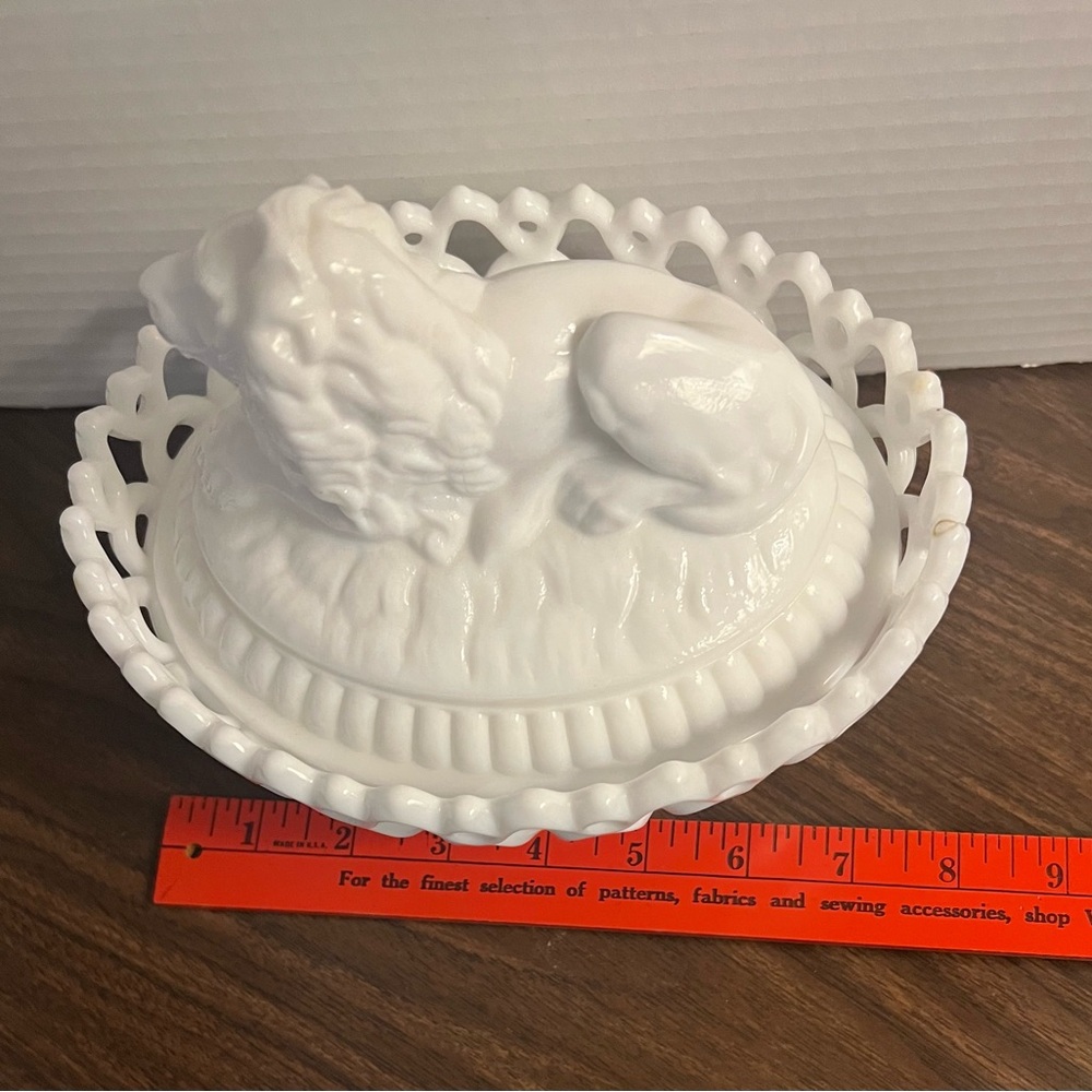 Vintage Westmoreland Milk glass - Picture 8 of 9